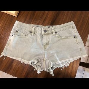 Yae Cut Off Short - Volcom